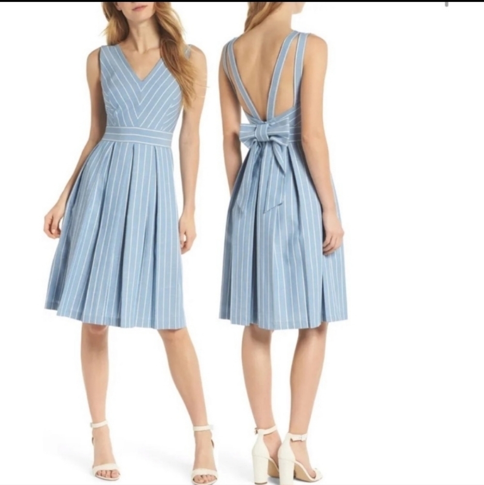 𝅺Gal Meets Glam Samantha Fit and Flare Dress